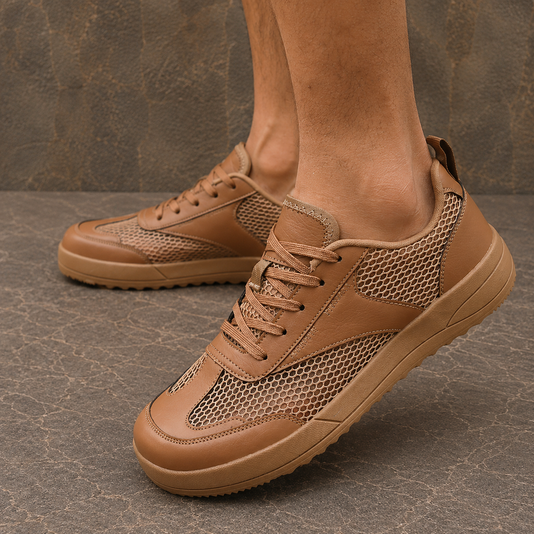 Lightweight Mesh Casual Sneakers