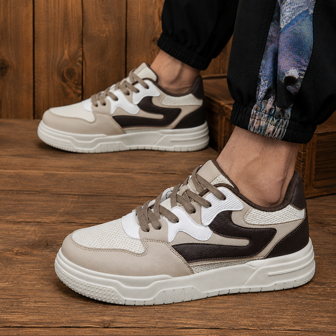 Low-Top Casual Sneakers