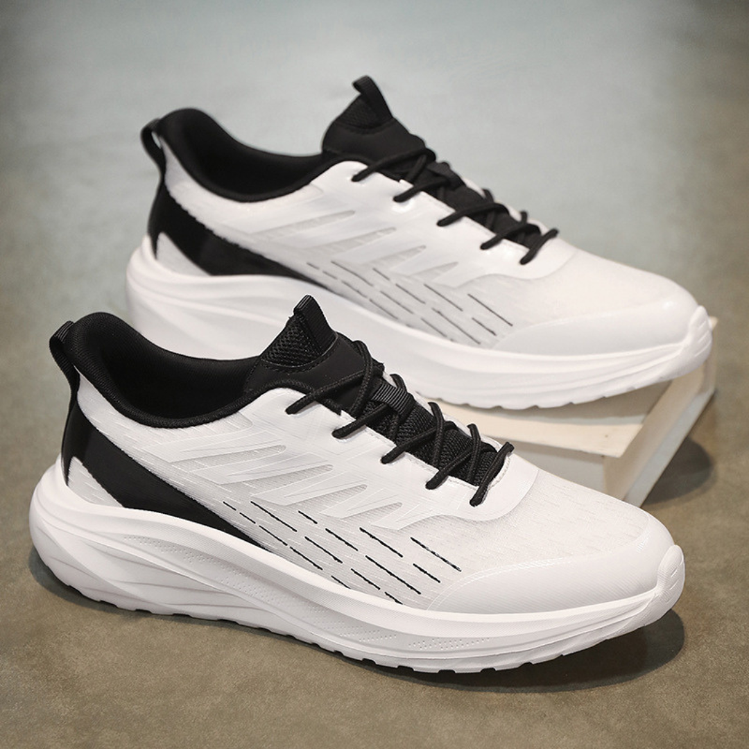 Ultra Comfort Sneaker