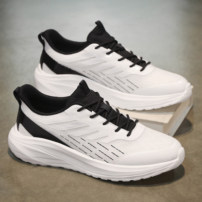 Ultra Comfort Sneaker