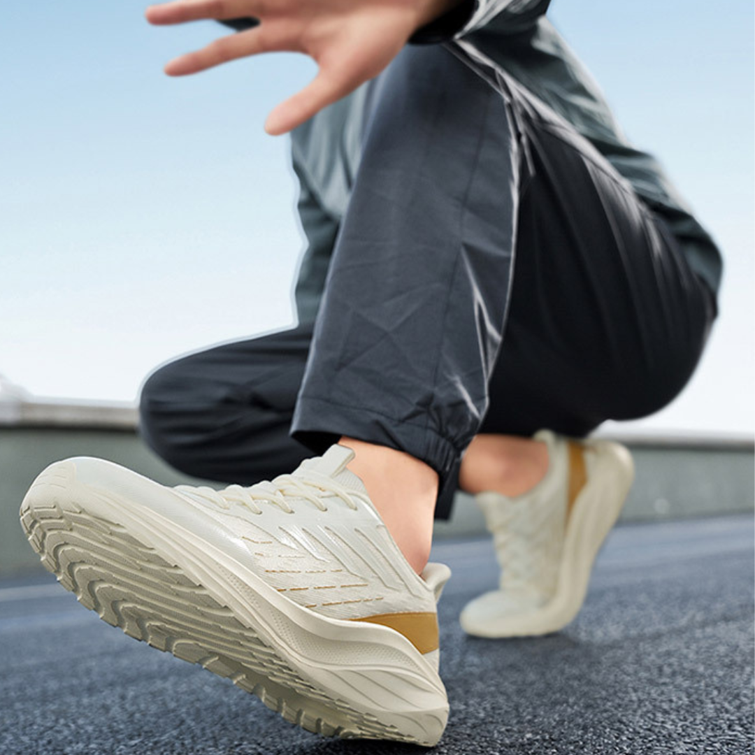 Ultra Comfort Sneaker