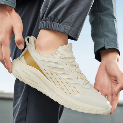 Ultra Comfort Sneaker