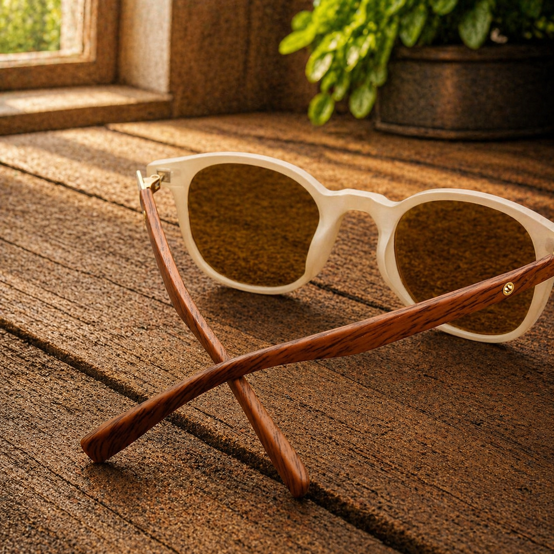 Lightweight Classic Sunglasses