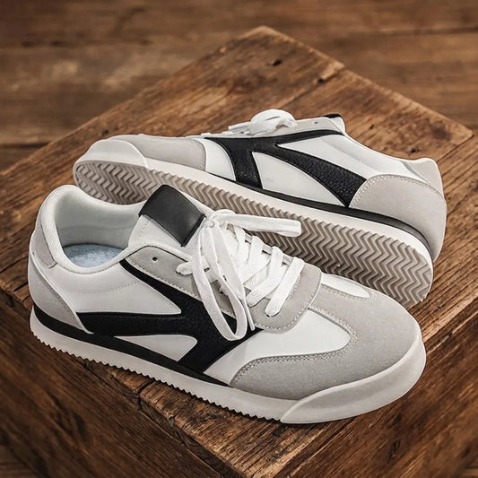 Casual Low-Top Sneakers