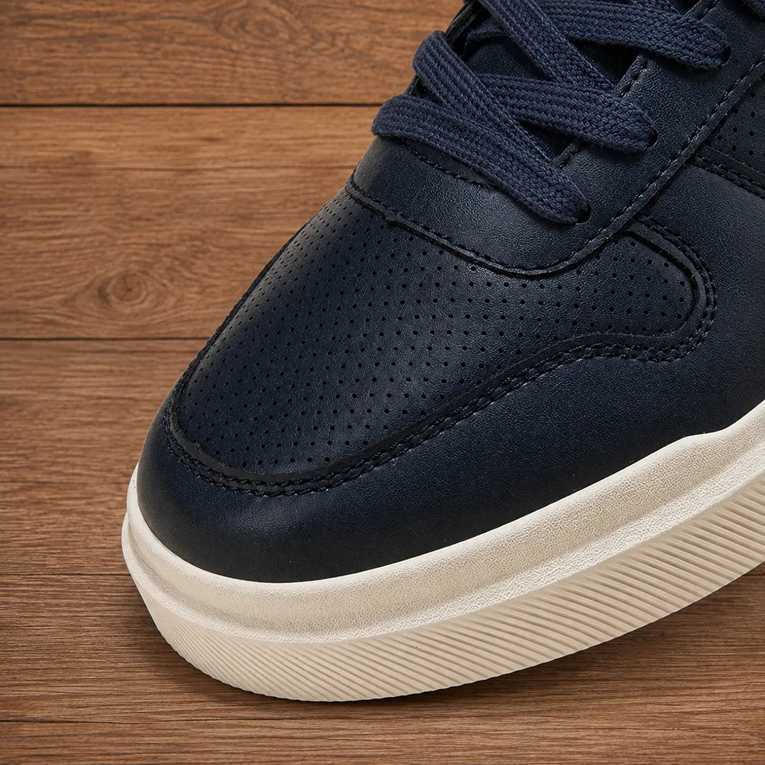 Classic Everyday Casual Sneakers