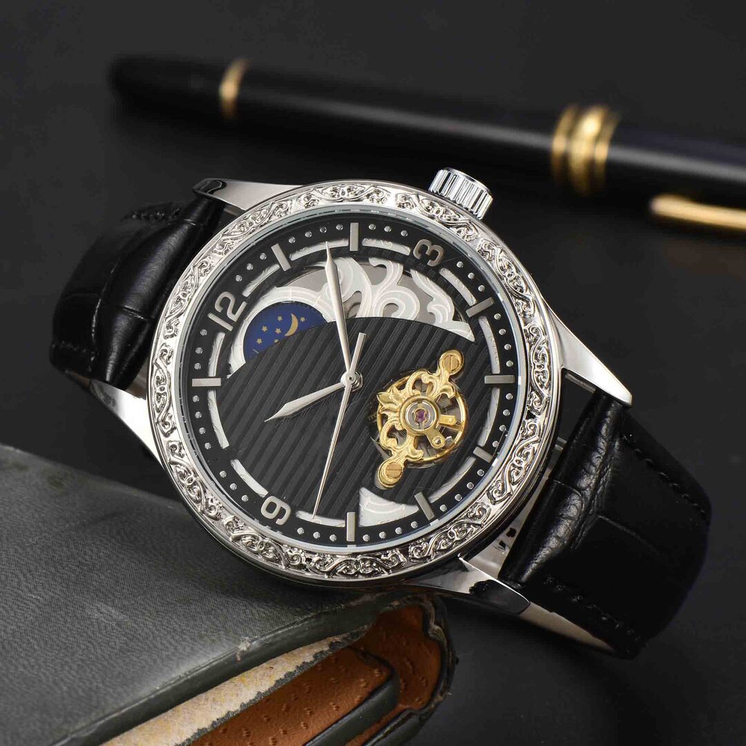 SOPHISTICATED AUTOMATIC WATCH