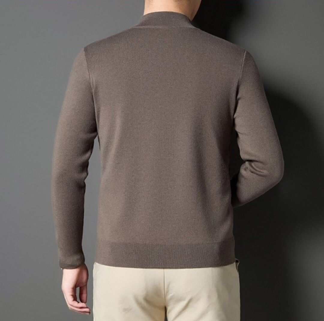 CLASSIC HALF-ZIP KNIT SWEATER