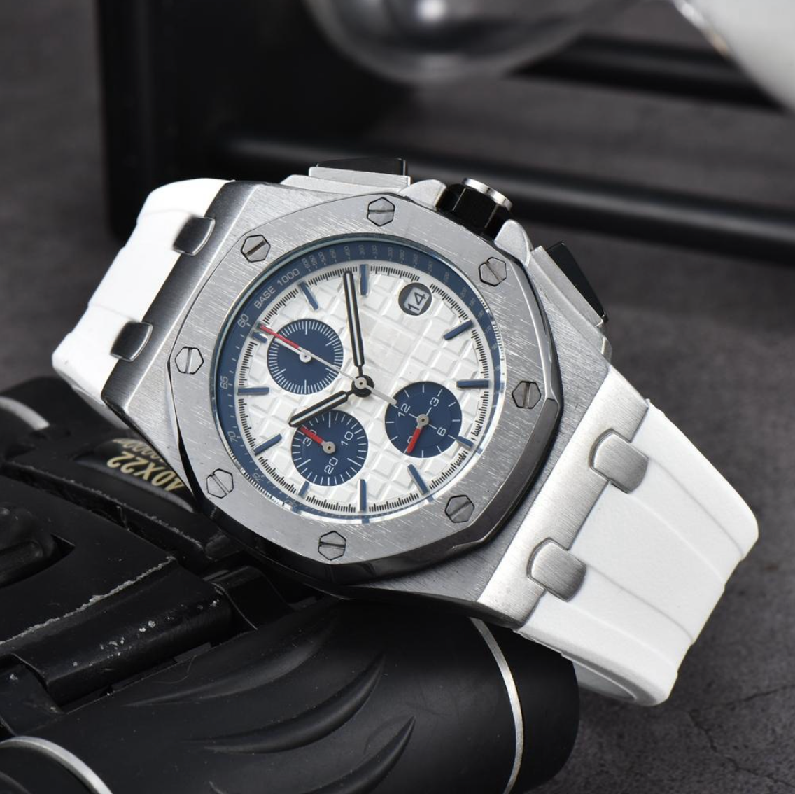 SIX-NEEDLE CHRONOGRAPH WATCH