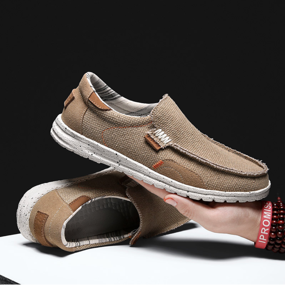 LIGHTWEIGHT CANVAS SHOES