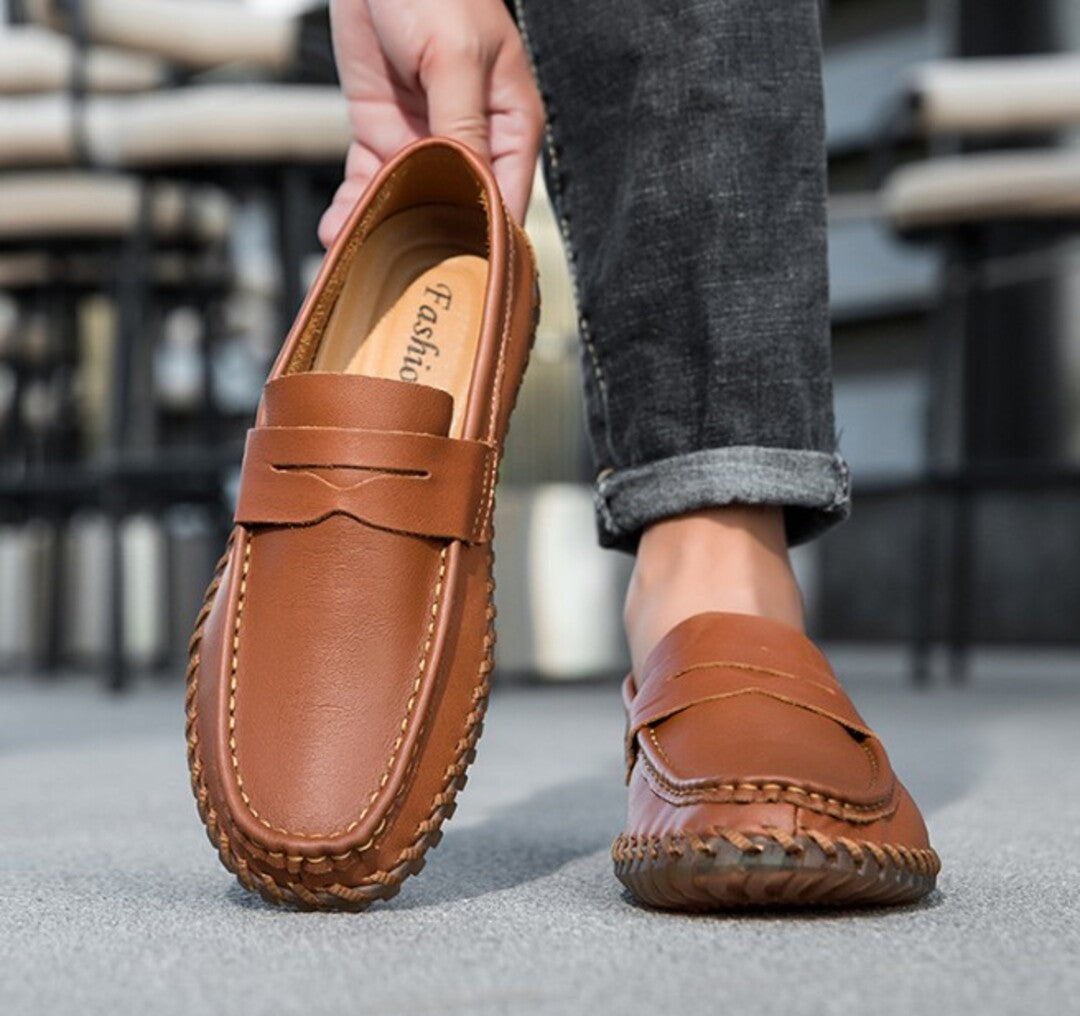 LUXURIOUS GENUINE LEATHER LOAFERS