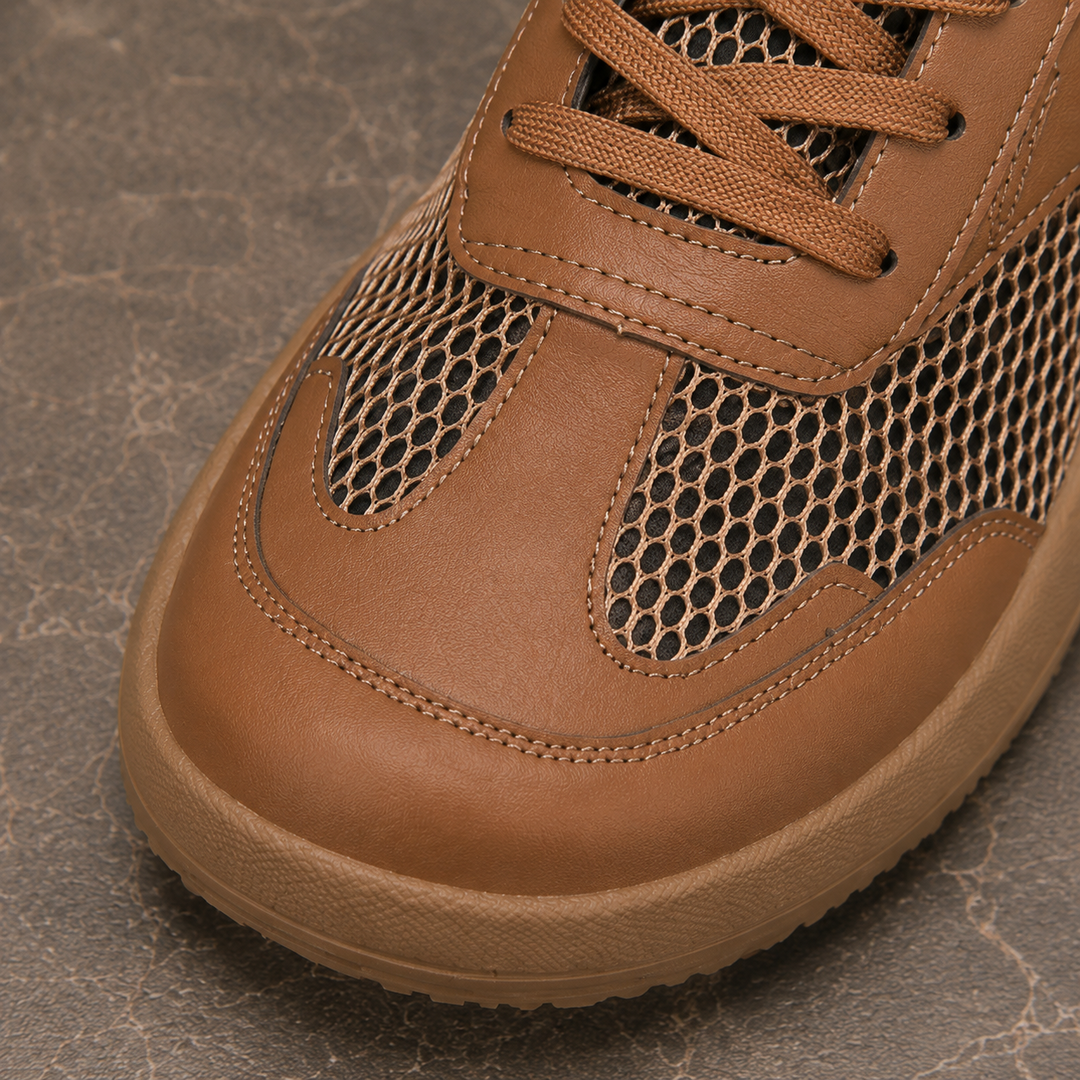 Lightweight Mesh Casual Sneakers
