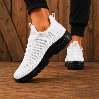 Breathable  Elastic Closure Sneakers