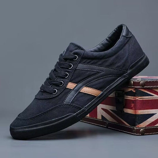 CLASSIC CANVAS SNEAKERS