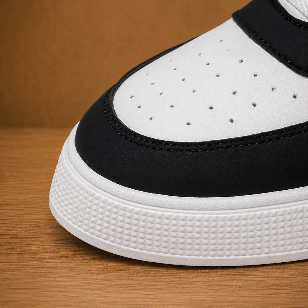 Low-Top Court Sneakers
