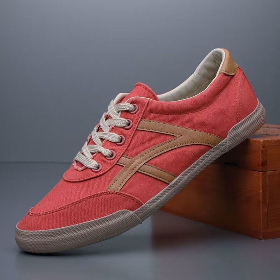 CLASSIC CANVAS SNEAKERS